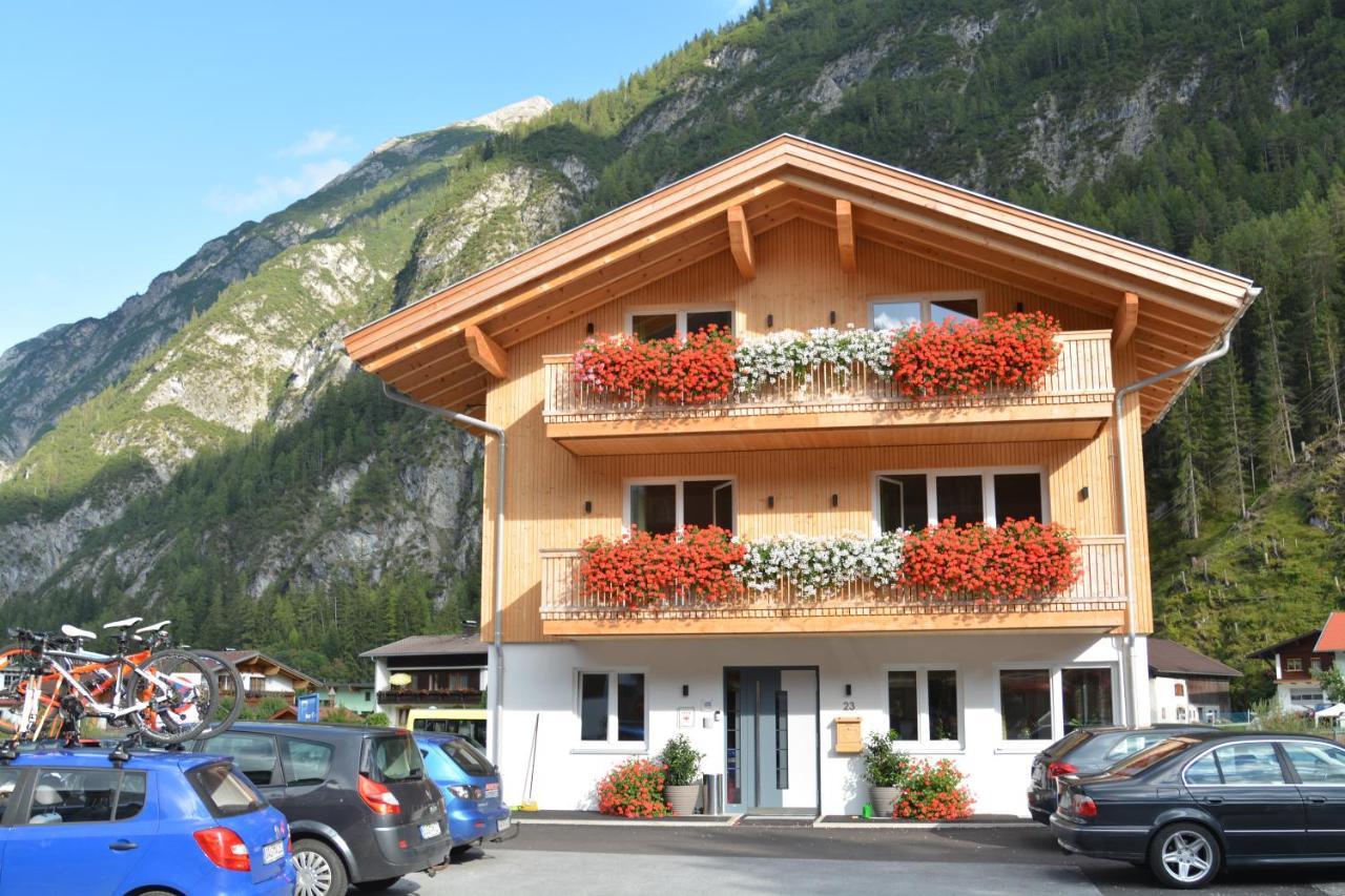 Pension Alpenblick Steeg Bagian luar foto