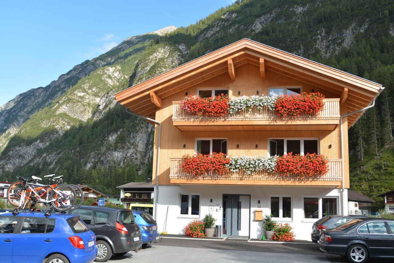 Pension Alpenblick Steeg Bagian luar foto